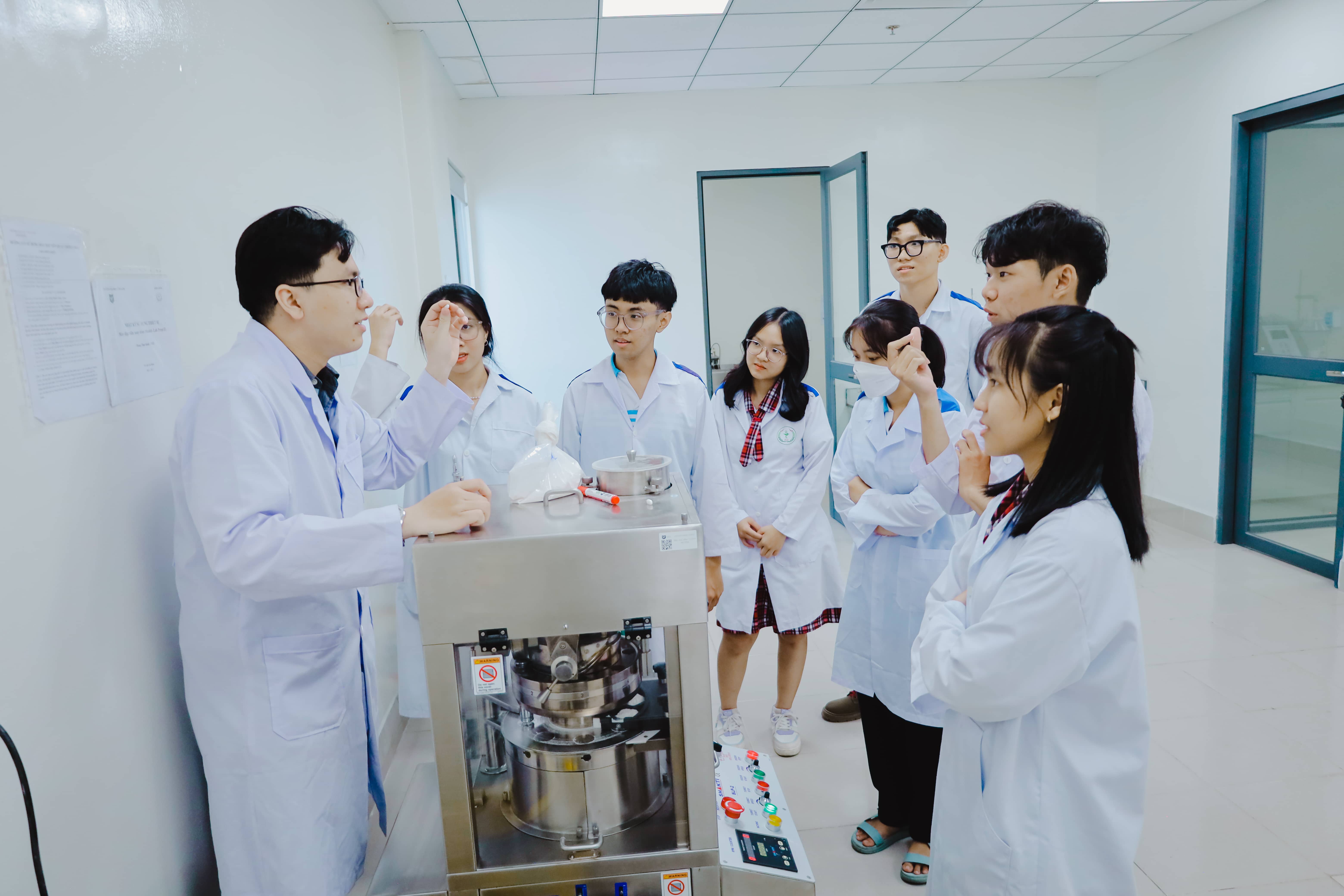 Trường Đại học Văn Lang chốt sổ 2