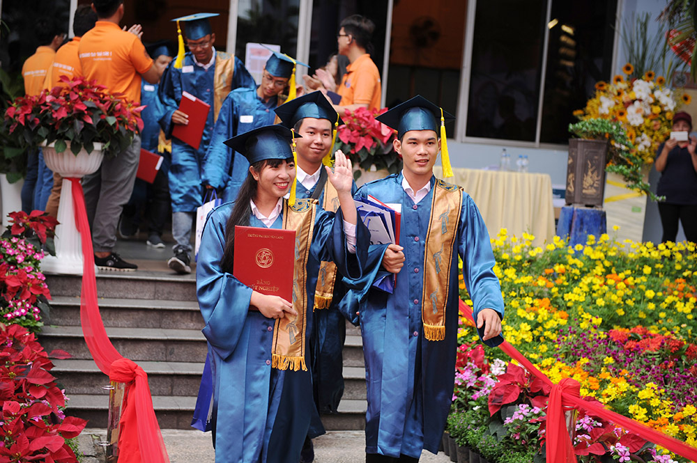 vlu tuyen sinh 2019 them lụa chon cho thi sinh chon nganh cong nghe o to c