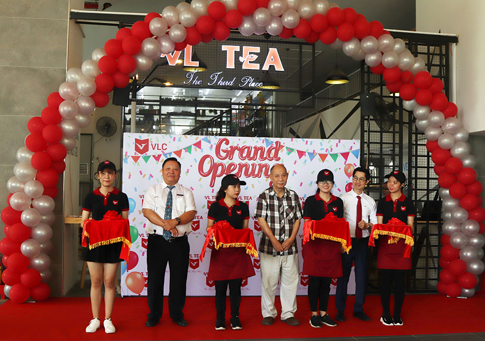 dvl khai truong vl tea a