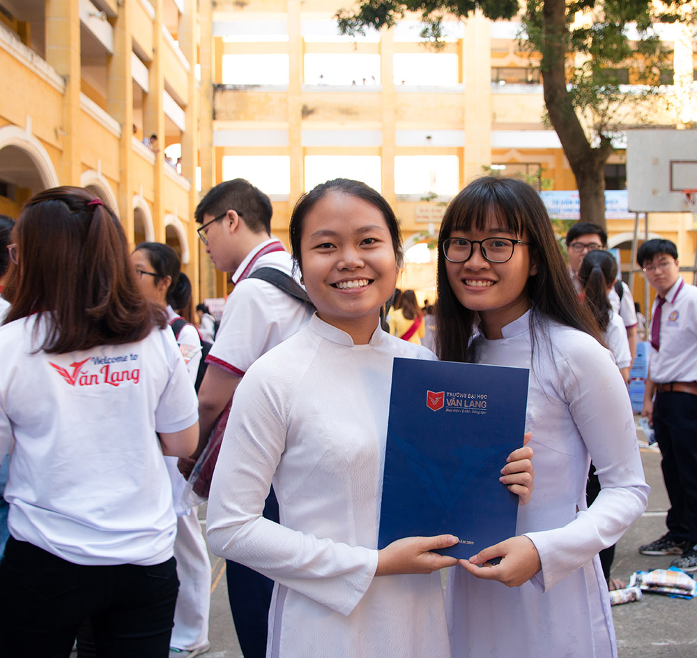 dai hoc van lang huong nghiep trungvuong h