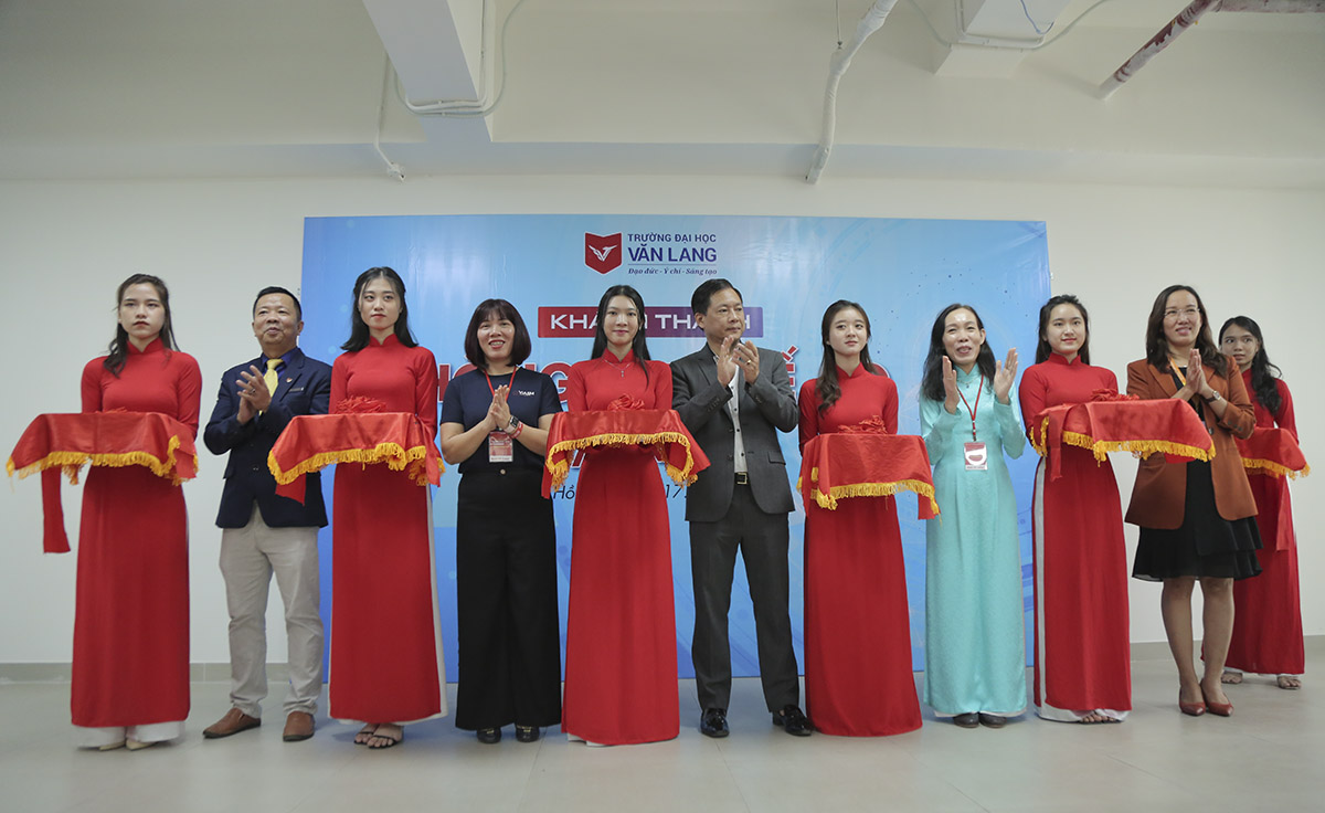 vlu khai mac hoi thao mod 2021 f