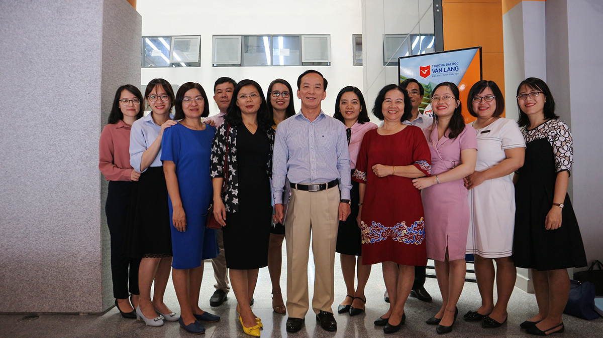 vlu hoi thao khoa hoc khoa luat d
