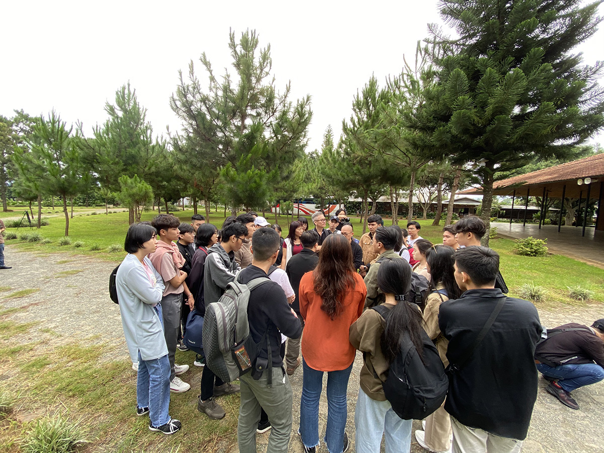vlu sv kien truc trai nghiem tour da lat f
