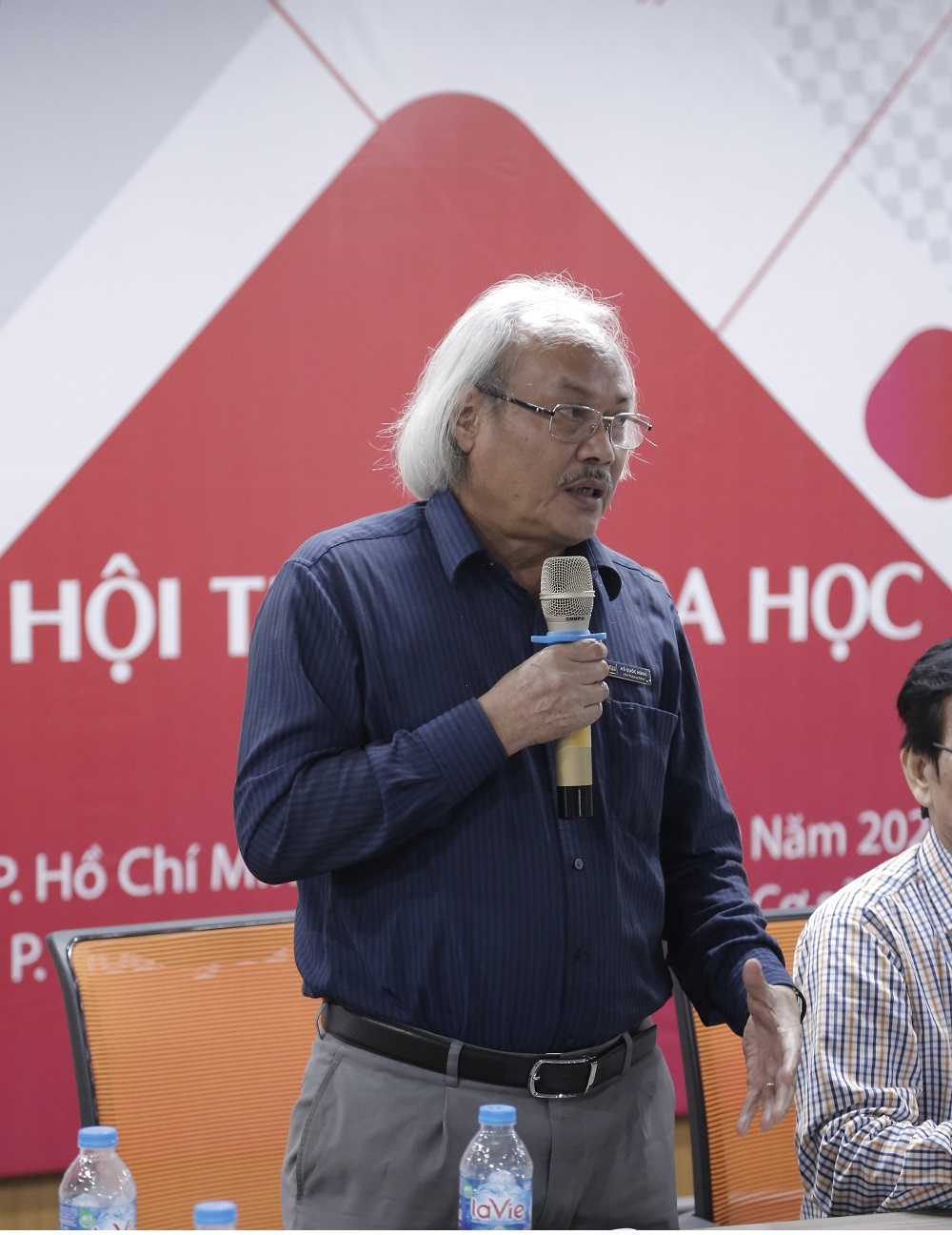 vlu hoi thao khoa hoc b