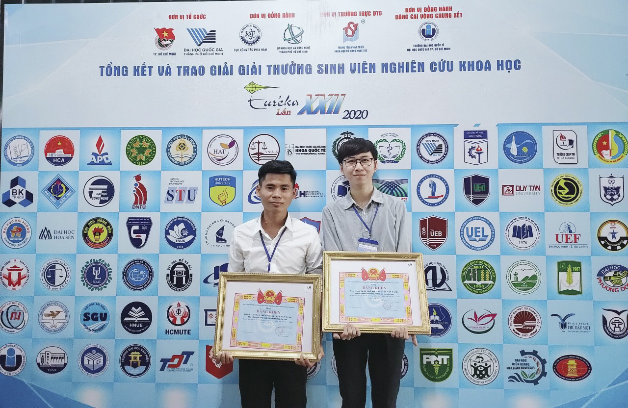 vlu sv vl nhan giai thuong eureka gg