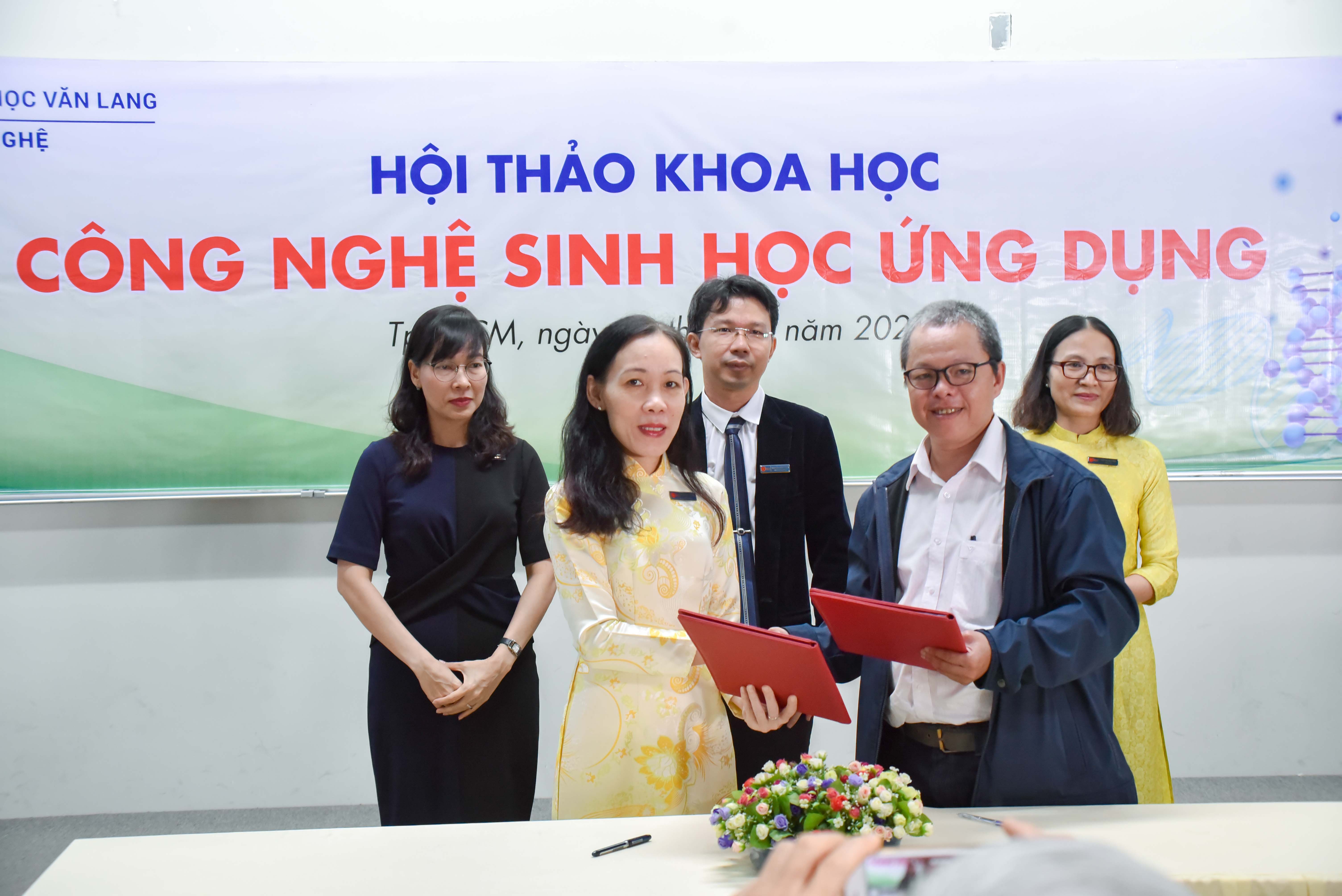 vlu hoi thao cong nghe sinh hoc f