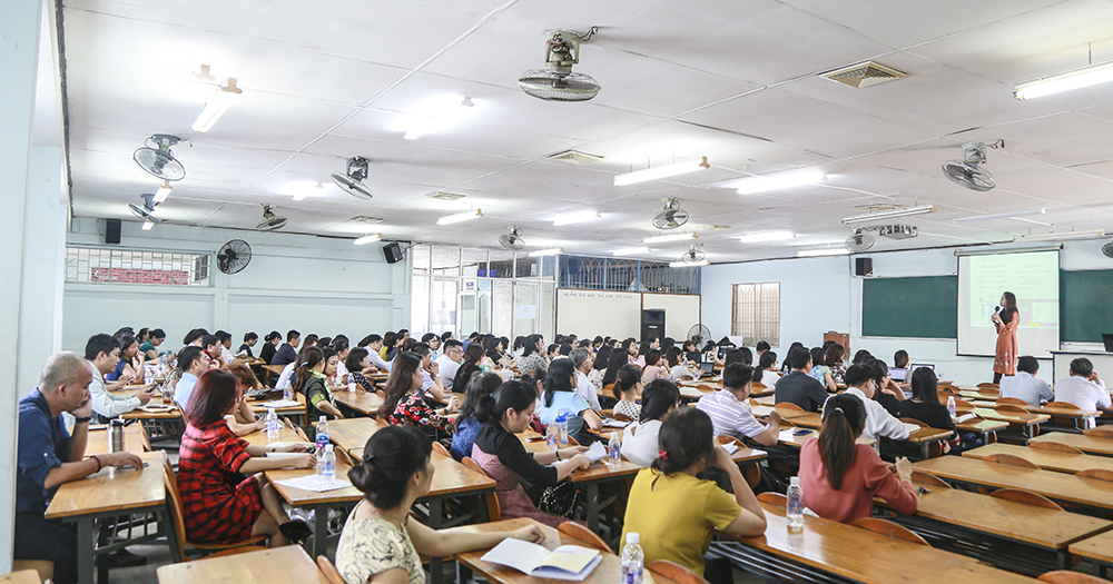 DH Van lang le tan ngoai giao 1