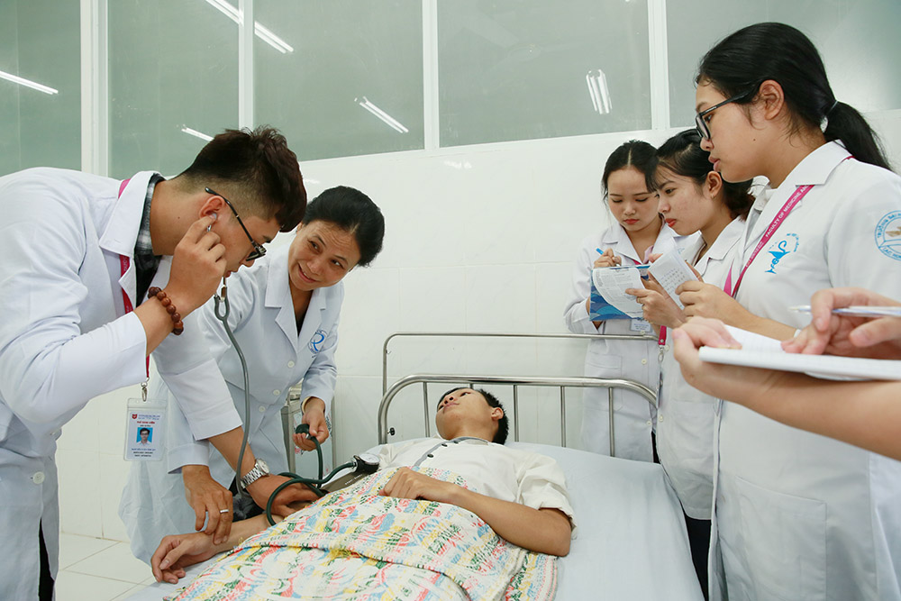 dai hoc van lang tam ly dao duc y khoa b