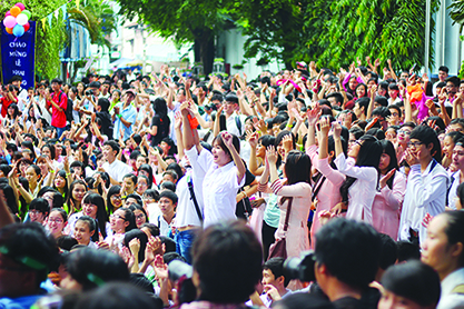 DH van lang thi sinh du diem trung tuyen hoc ba 2018