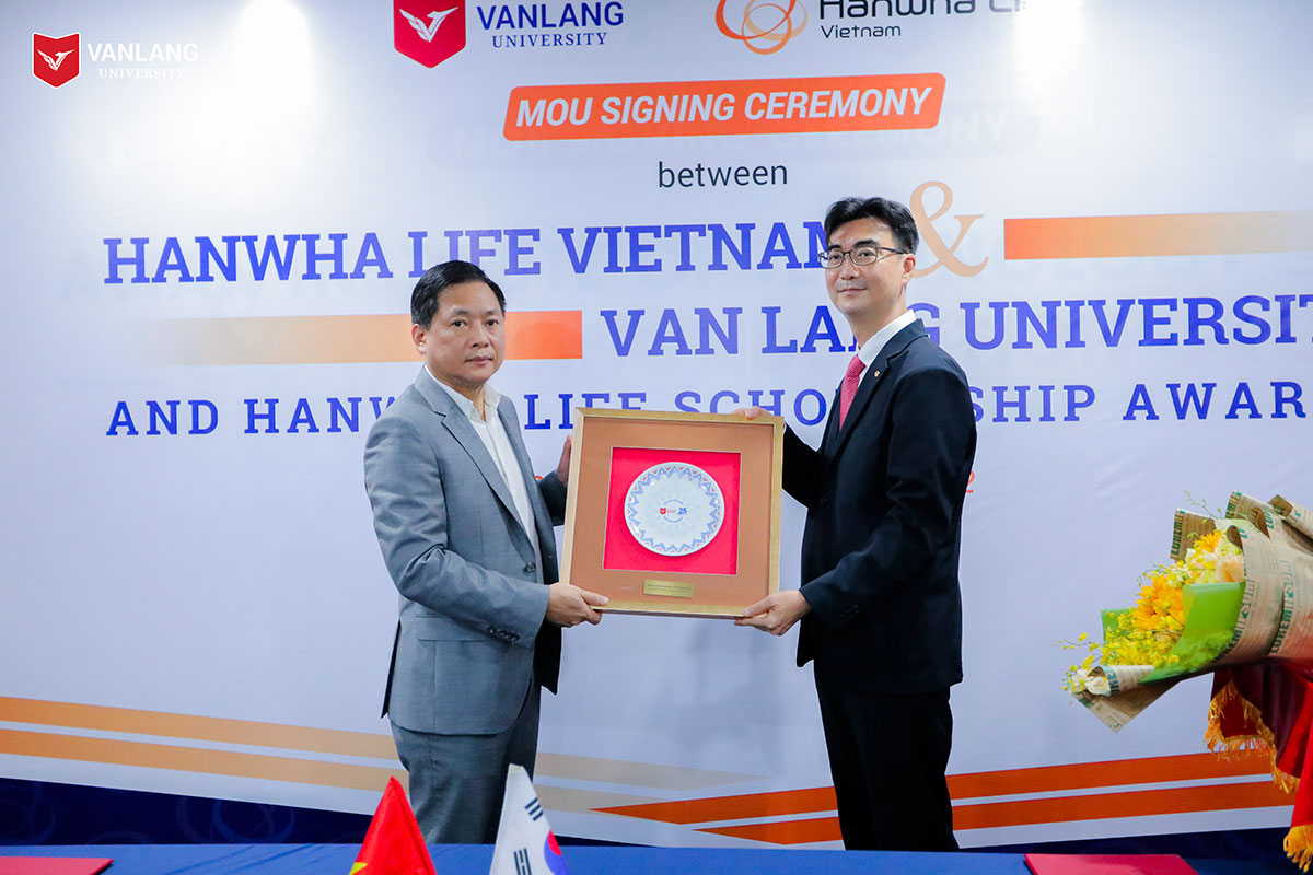 VLU MOU HANWHA 2