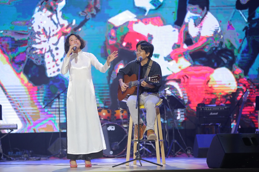 vlu dem nhac trinh cong son hoang trang