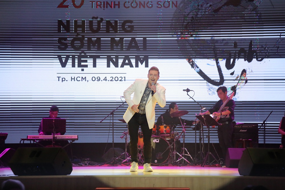 vlu dem nhac trinh cong son quynh huong a