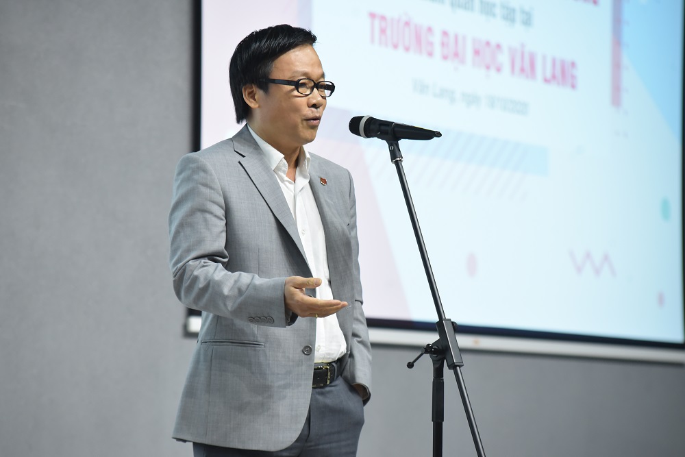 vlu hoc sinh binh duong tham quan y