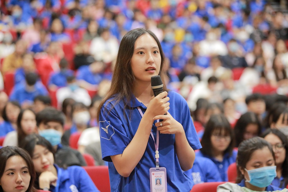 vlu khoa ngoai ngu sinh hoat dinh huong e