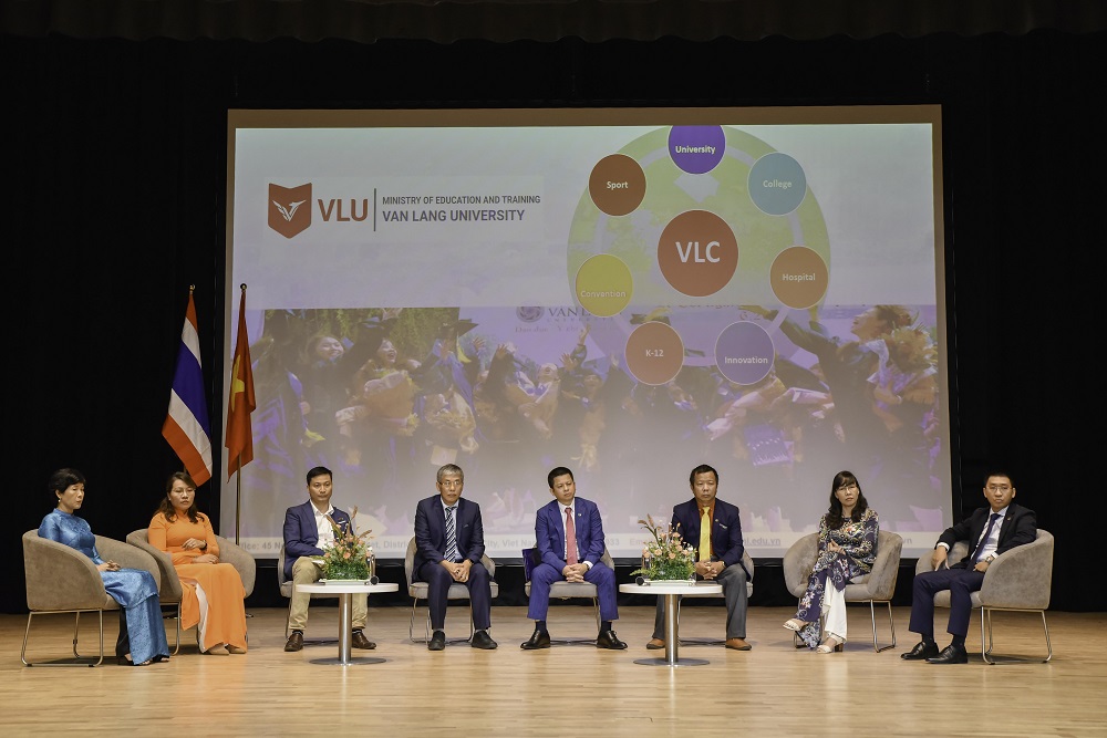 vlu moa ait vlu f cac truong khoa