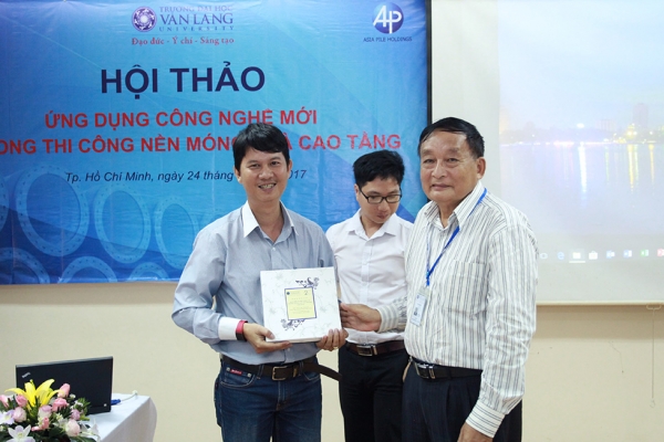 img-3257C9B14DAB-84EF-84C0-C5AE-63DB9F046F3F.jpg