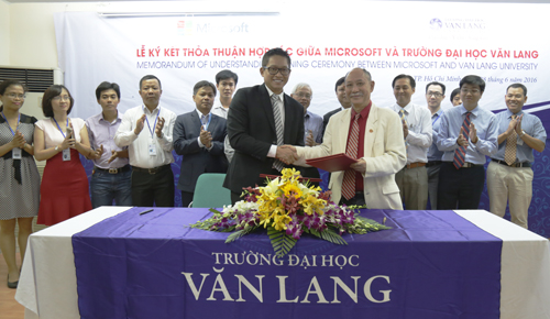 van lang 2016 ky ket thoa thuan hop tac Microsoft 28062016 IMG 6122