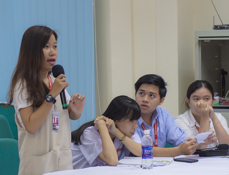 van lang 2017 english speaking contest 07042017 DSC 3015