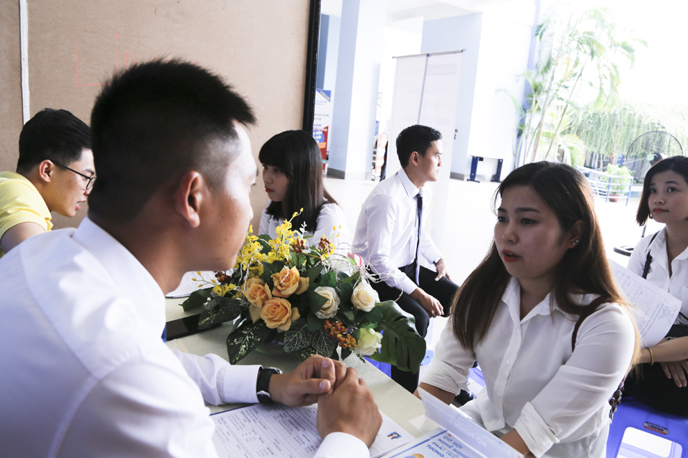 van lang 2017 ngay hoi viec lam cong tac sinh vien 14052017 MG 1851