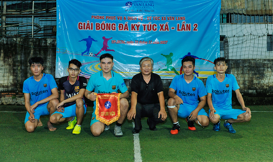 cup doan ket ky tuc xa 008
