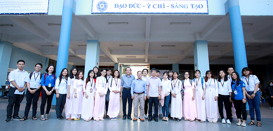 hoc bong csv khoa thuong mai 0011