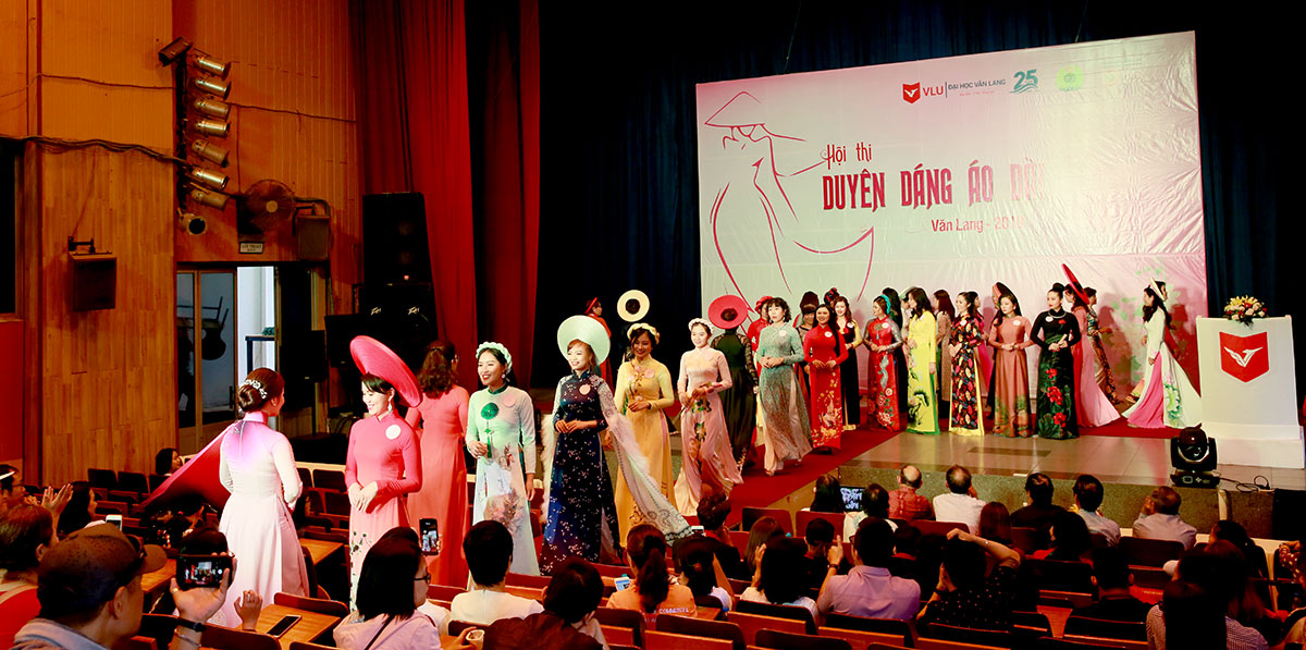vlu duyen dang ao dai ac