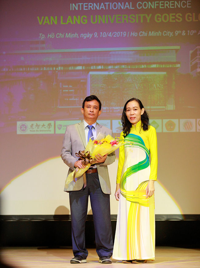 van lang gsc nguyen ky phung 002