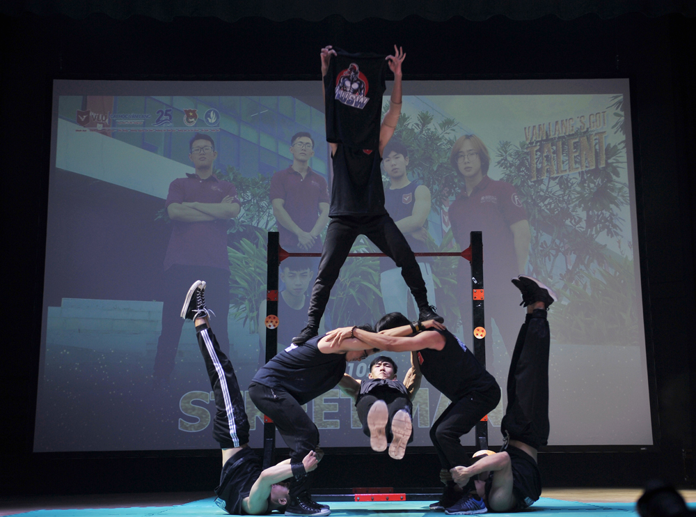 vlu van lang got talent zb