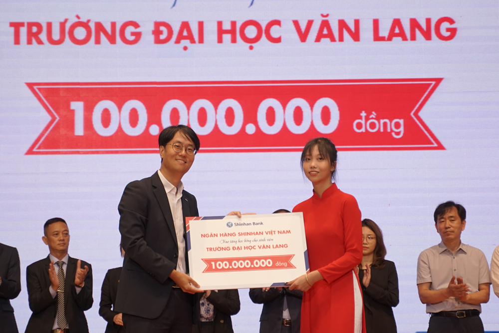 vlu hoc bong khai giang g