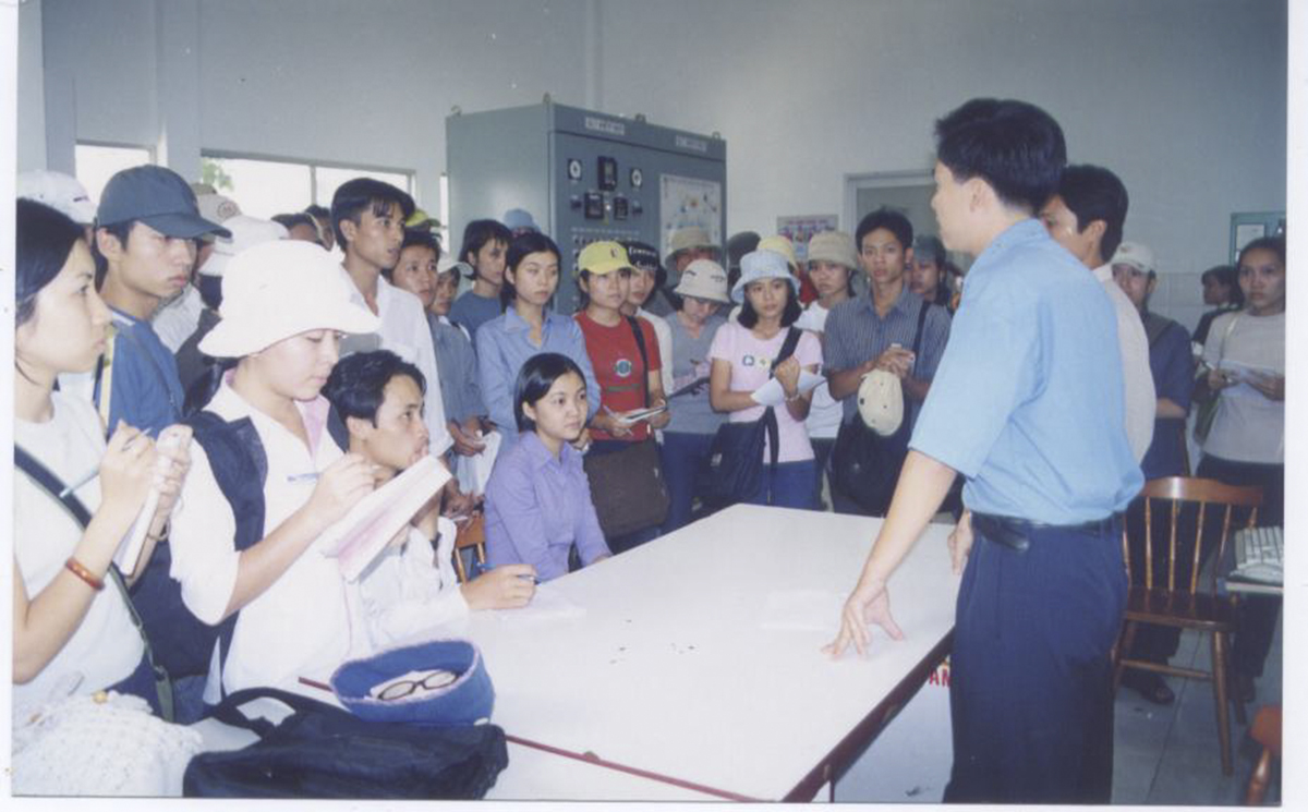 vlu gia dinh moi truong f