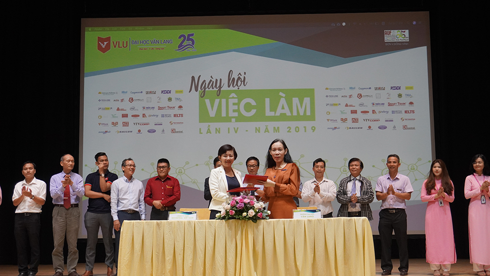 VLU NGÀY HOI VIEC LAM B