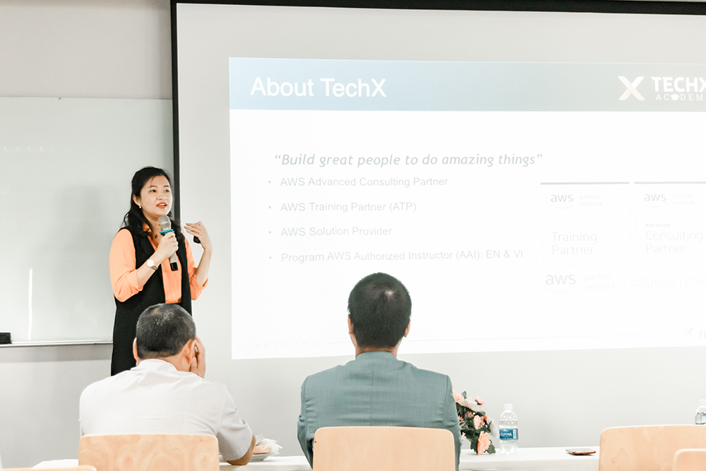 vlu seminar aws cntt b