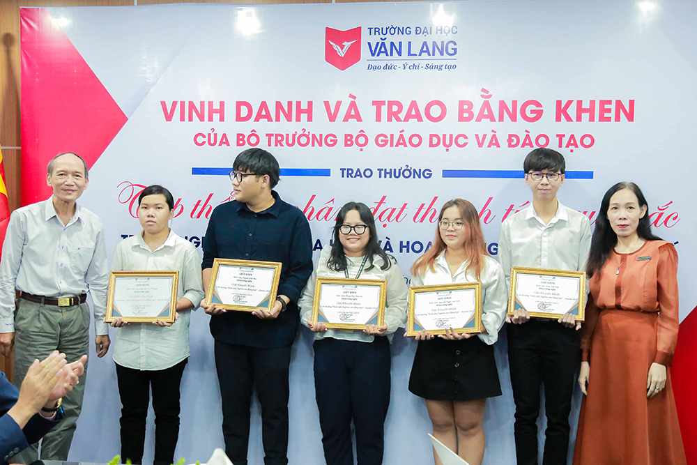 vlu khen thuong b