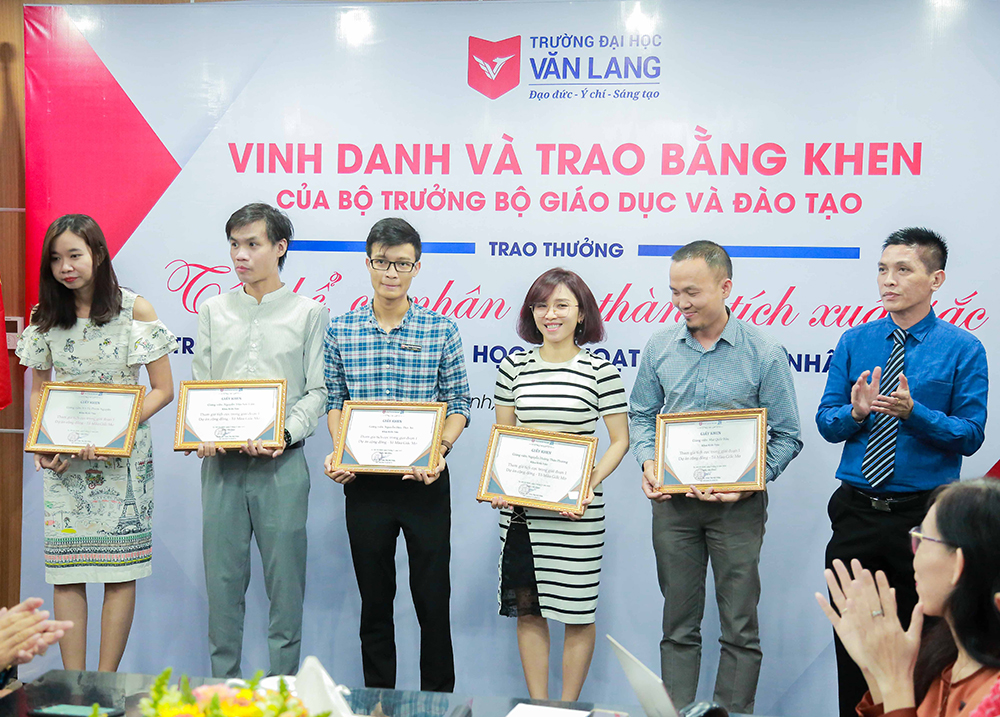 vlu khen thuong c