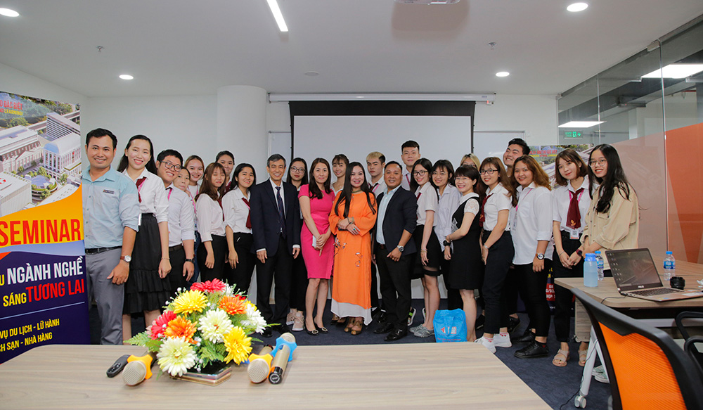 vlu chuong trinh dao tao dac biet 2