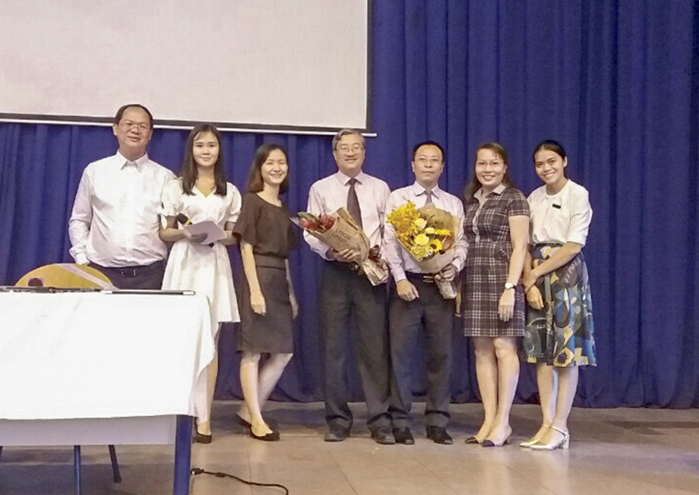 vlu hoi thao kinh te b