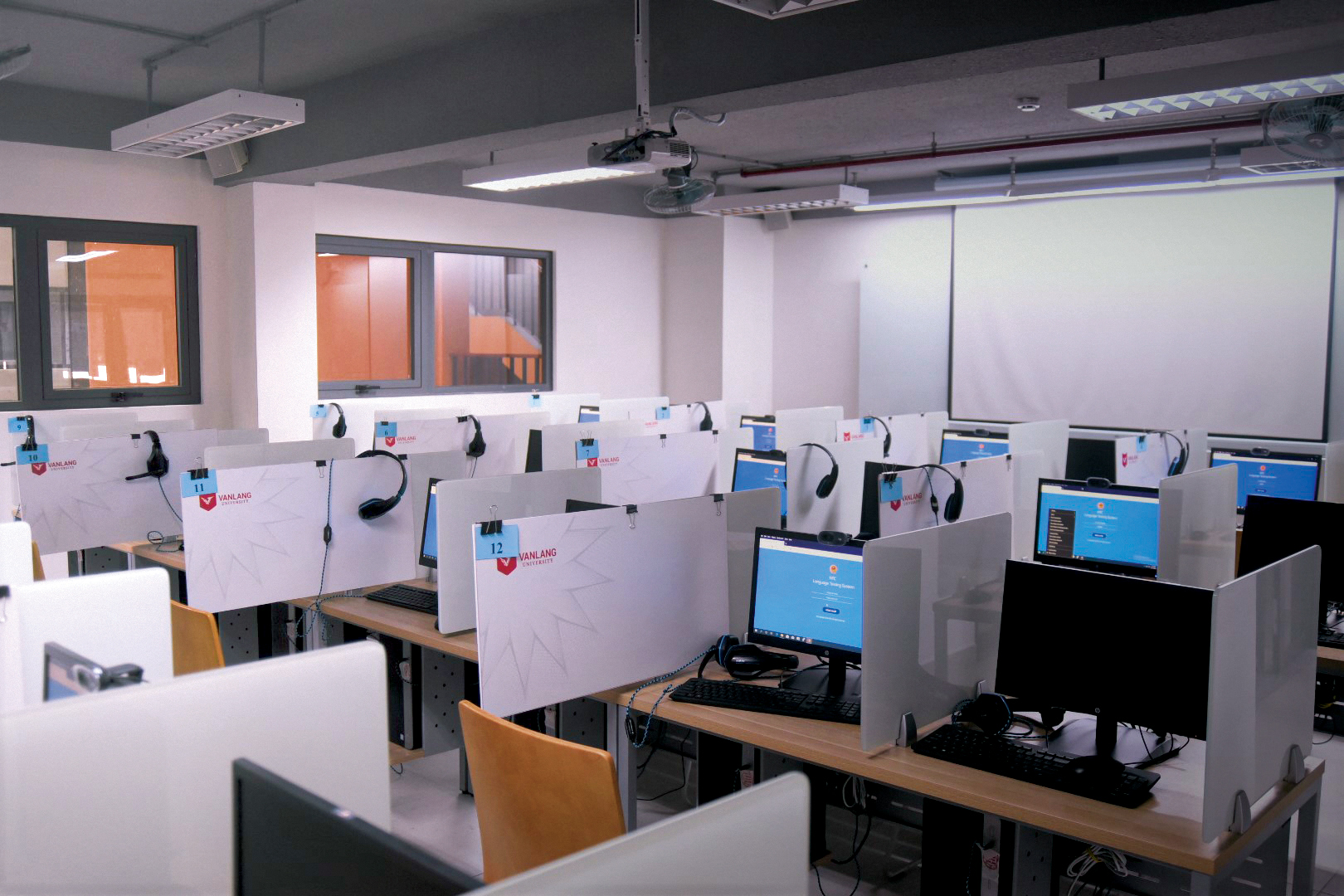 vlu hoi thao chuong trinh tesol cc
