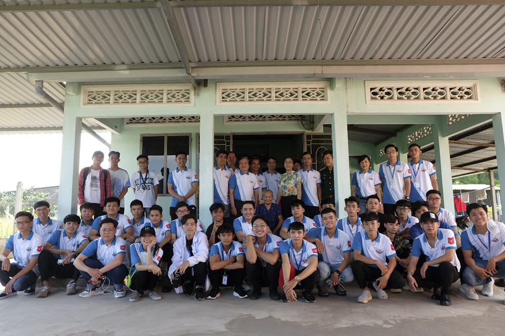 dai hoc van lang khoa oto thamquan thucte k