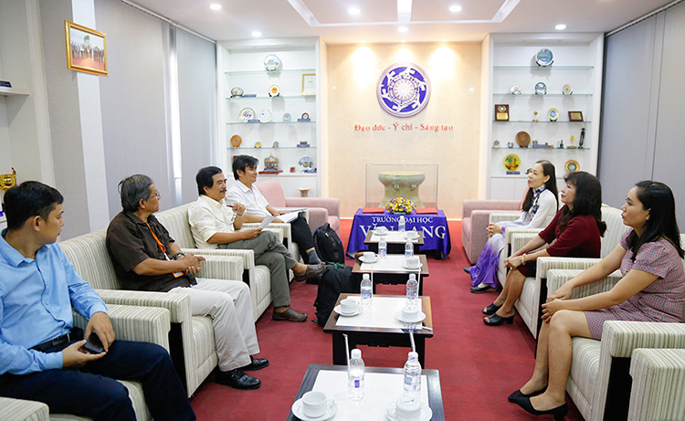 DH van lang VICAS hue ky ket hop tac 01