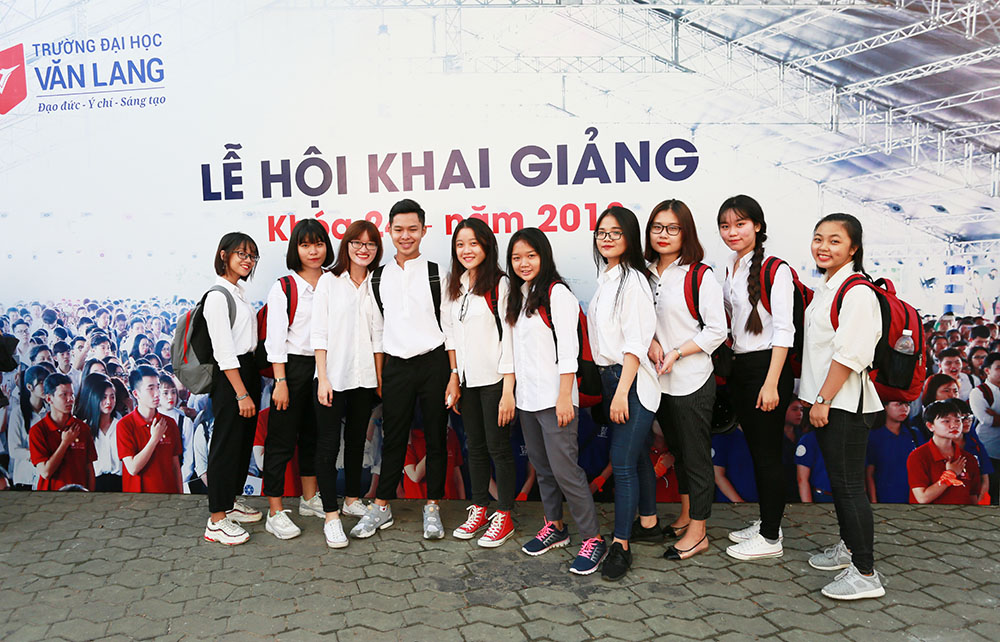 DH van lang khai giang khoa 24 phong su hinh 22