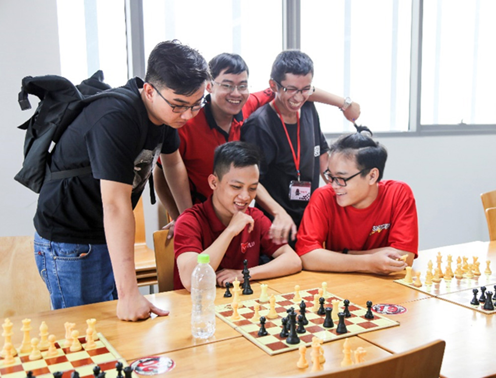 DH van lang giai co vua dong doi 2018 12