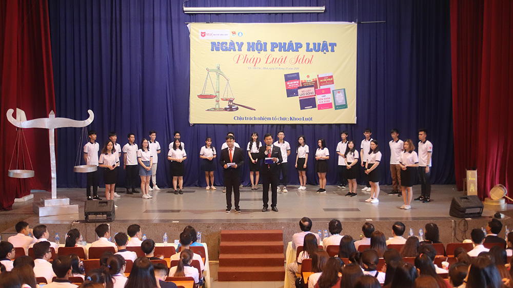 DH van lang ngay hoi phap luat 2018 2019 04