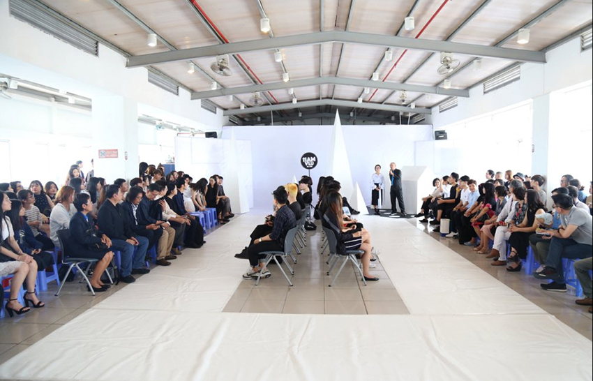 DH Van lang fashion show 2018 02