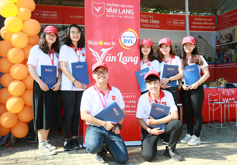 dh van lang khoi dong tu van tuyen sinh e