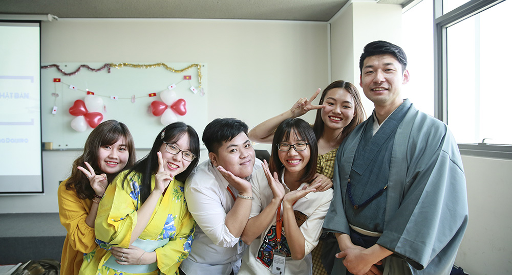 dh van lang sv nhat ban hoc gl gsts hatakeyama daijiro i