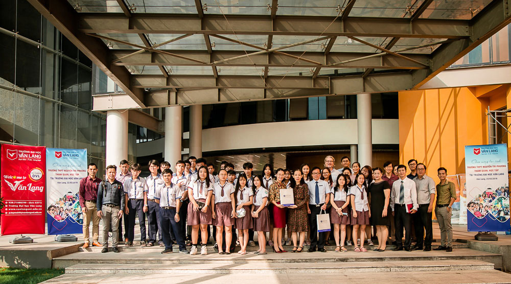 dh van lang thpt nguyen tri phuong tham quan cs3 a