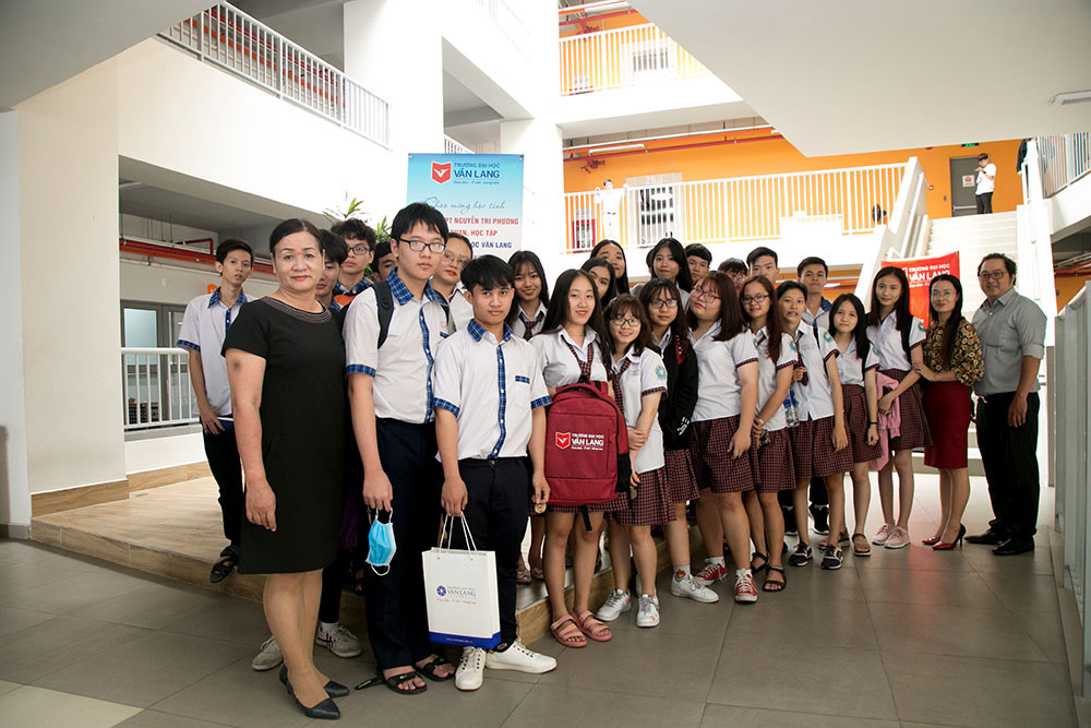 dh van lang thpt nguyen tri phuong tham quan cs3 n