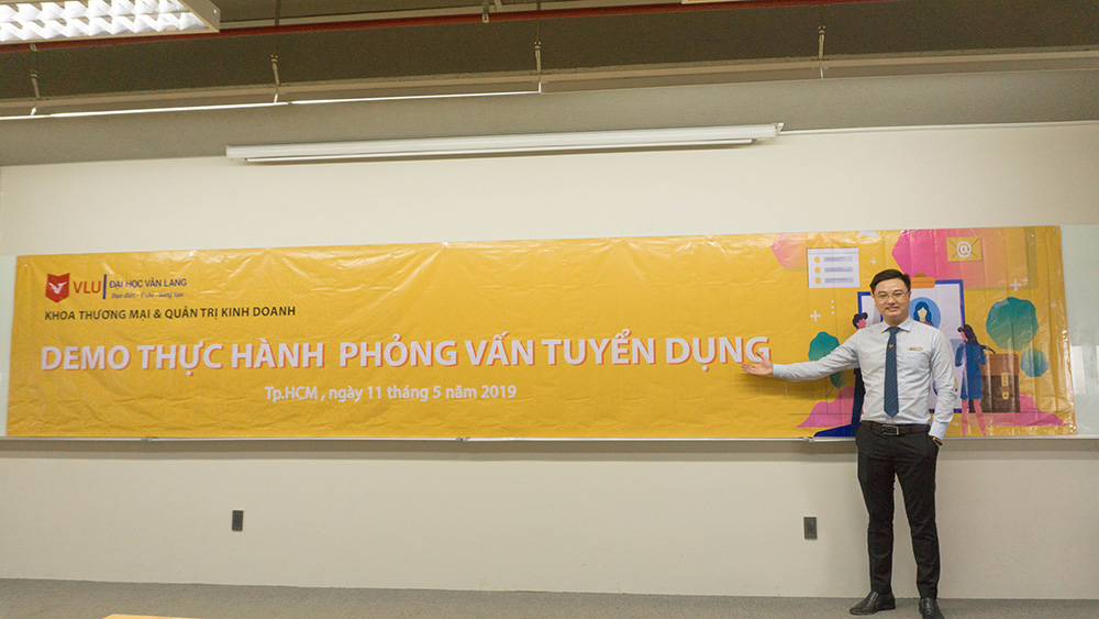 dh van lang phong van tuyen dung a