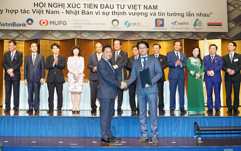 dh van lang ky ket hop tac b