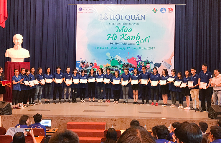 Dh van lang mua he xanh 2017 hoi quan 2